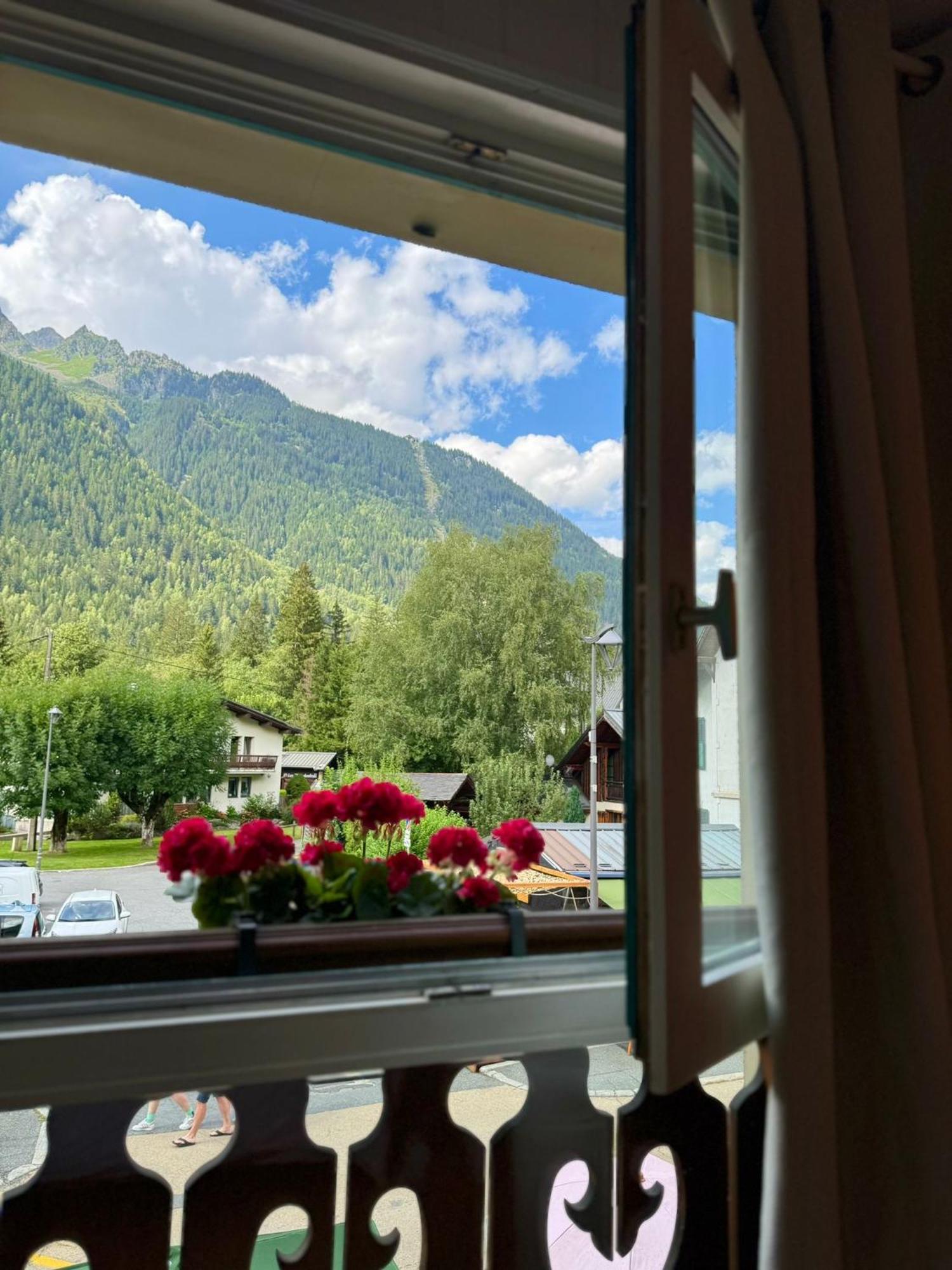 Le Petit Social Home Chamonix Exterior photo